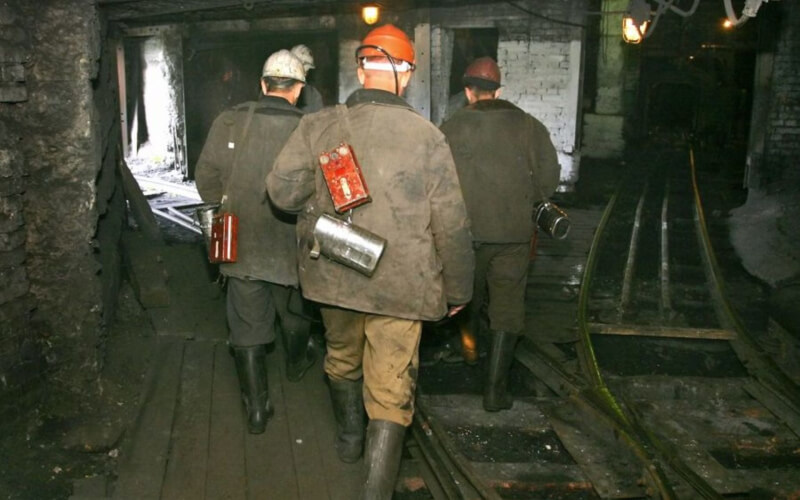шахтеры в Кузбассе